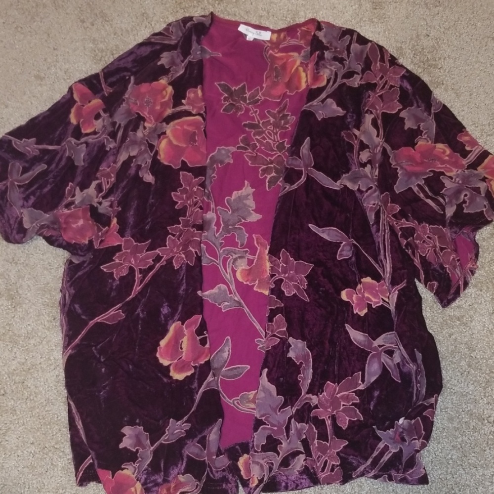LAST ONE Boutique Honey Punch Velvet Floral Kimono - Picture 6 of 6